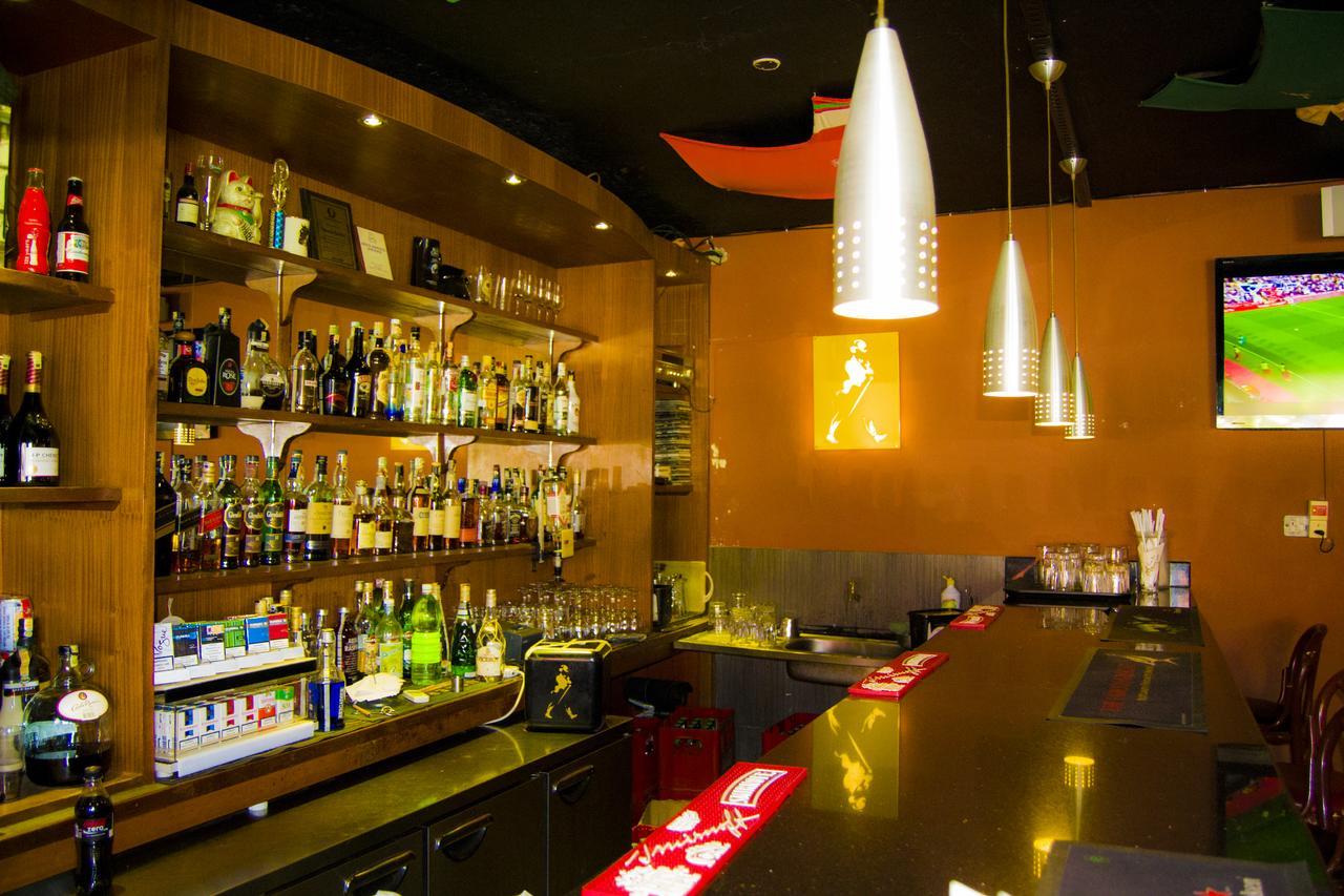 The Vic Hotel Кисуму Экстерьер фото