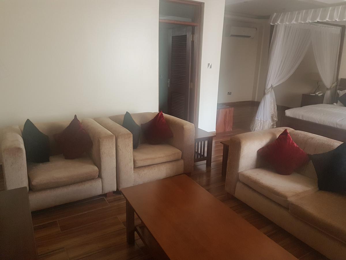 The Vic Hotel Кисуму Экстерьер фото