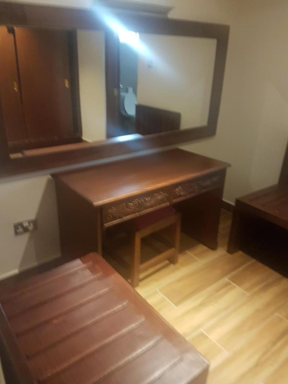 The Vic Hotel Кисуму Экстерьер фото