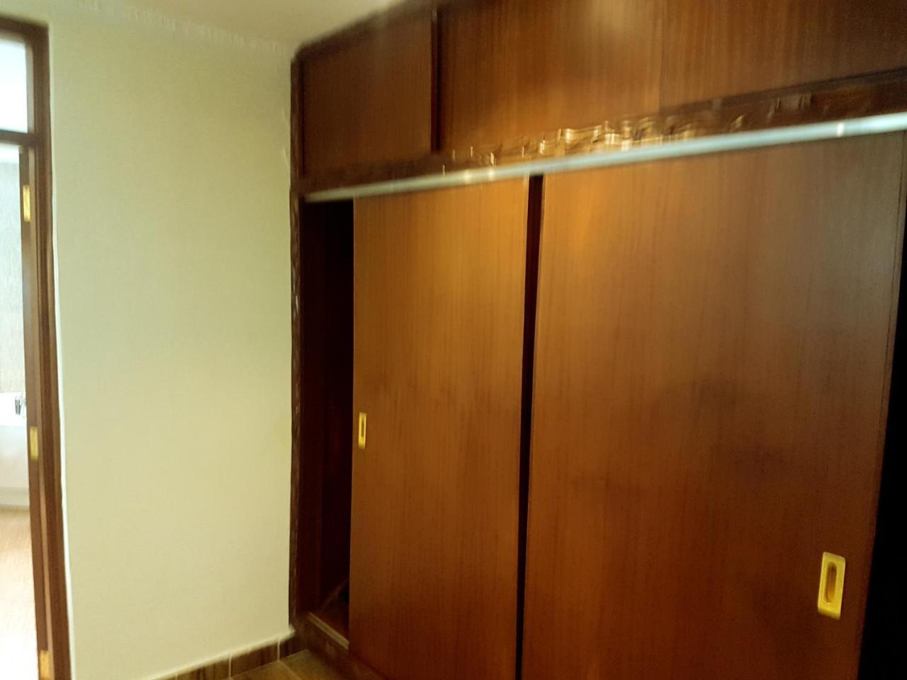 The Vic Hotel Кисуму Экстерьер фото