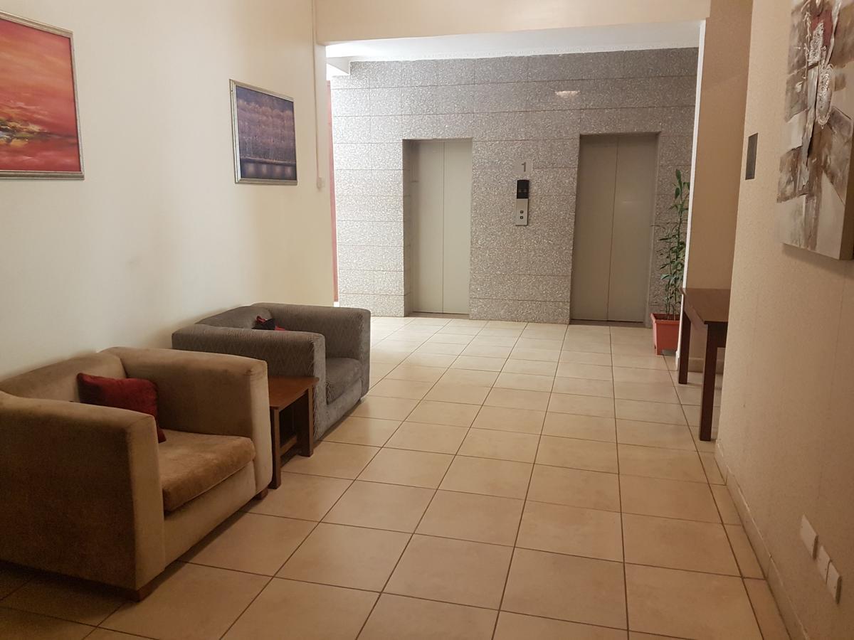 The Vic Hotel Кисуму Экстерьер фото